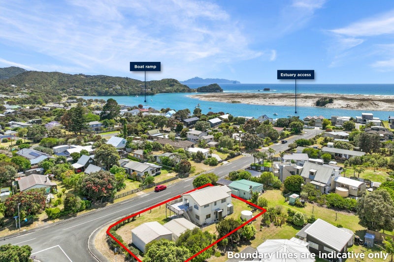 14 Holiday Crescent, Mangawhai Heads, Mangawhai - Carousel 1