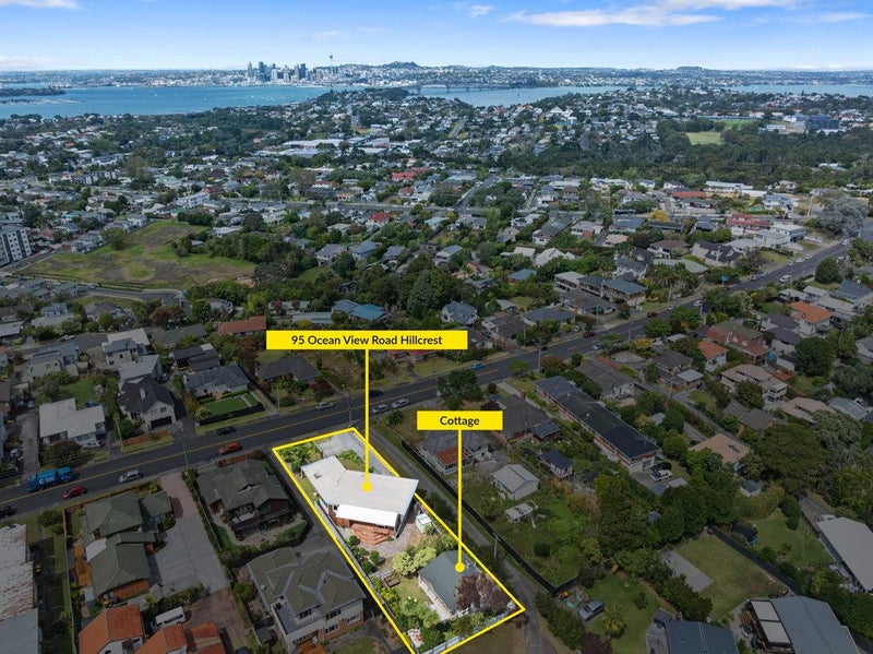 95 Ocean View Road, Hillcrest, Auckland - Carousel 1