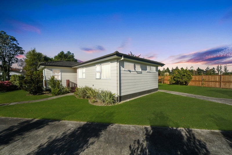 44 Escort Grove, Awapuni, Palmerston North - Carousel 1