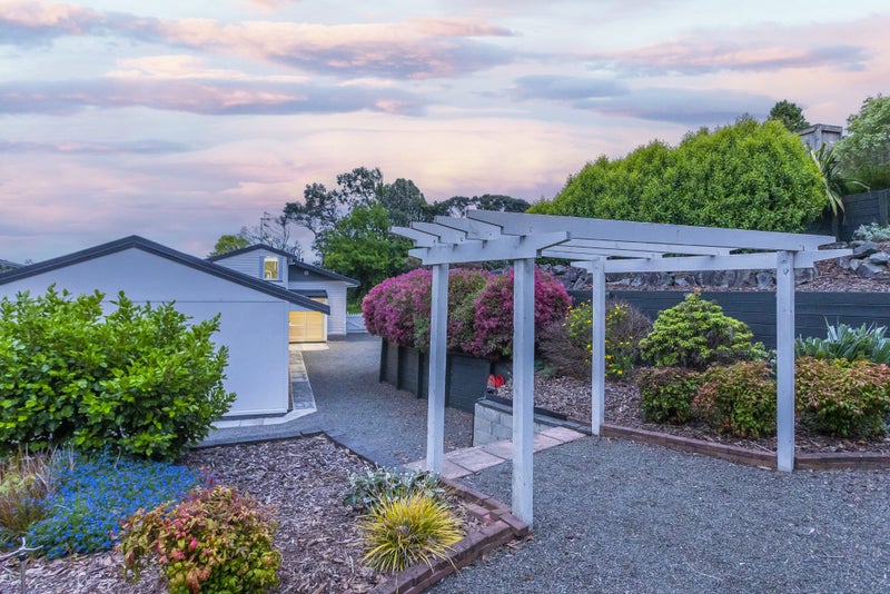 2 Ratanui Road, Paraparaumu, Paraparaumu - Carousel 24