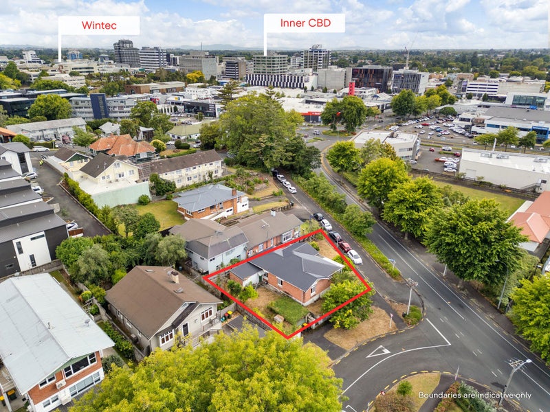 8 Pembroke Lane, Hamilton Lake, Hamilton - Carousel 27