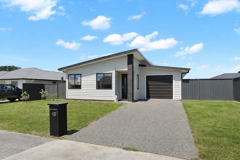 13 Nathan Lane, Masterton - Carousel 1