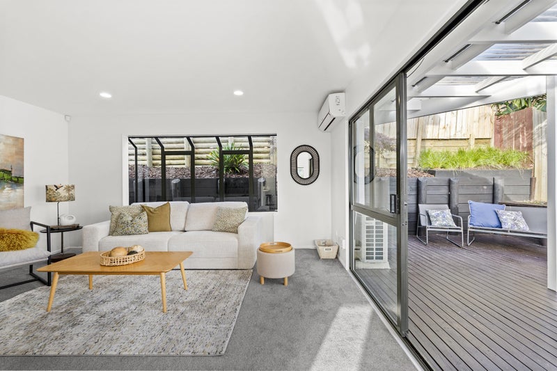2/10 Juniper Road, Sunnynook, Auckland - Carousel 2