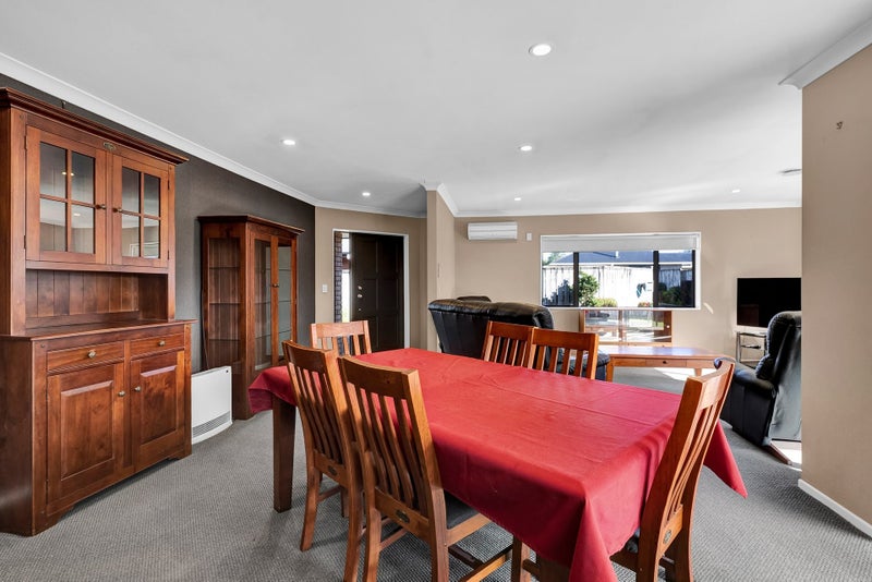 55A Seyton Street, Stratford - Carousel 2