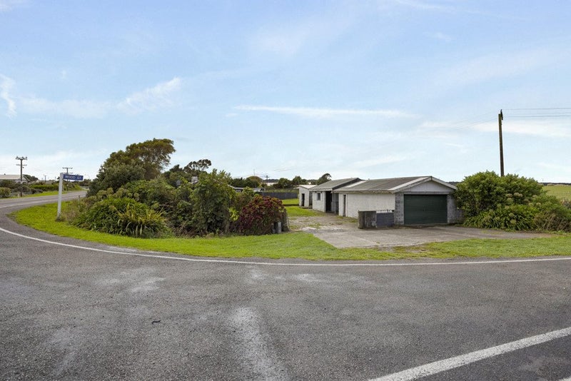 1 Wood Street, Kakaramea, Patea - Carousel 25