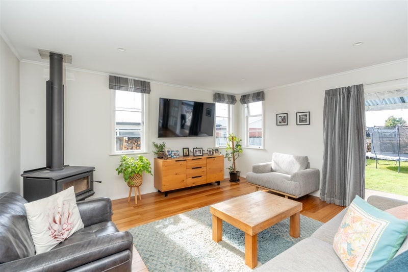 8 Nixon Street, Hamilton East, Hamilton - Carousel 1