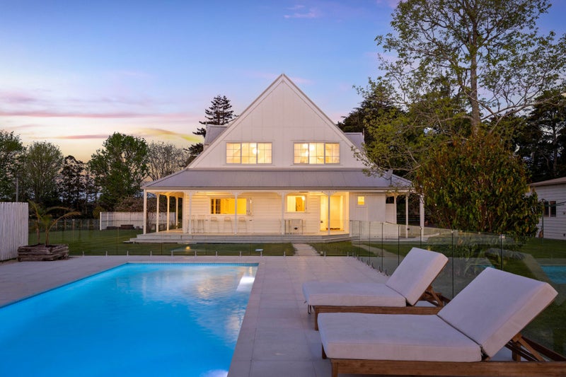 161 Monument Road, Clevedon, Clevedon - Carousel 1