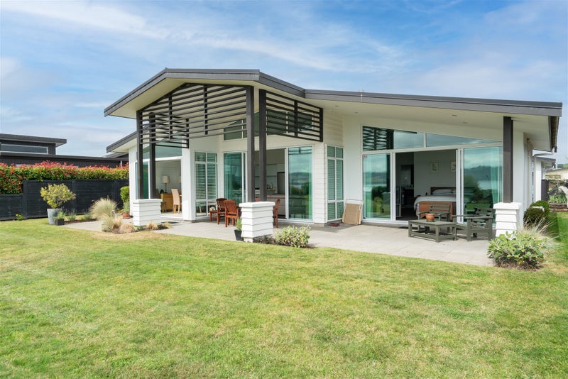 13 Pukenamu Road, Rainbow Point, Taupo - Carousel 1