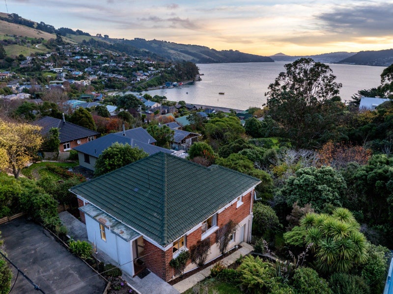 22 Wharfdale Street, Macandrew Bay, Dunedin - Carousel 42