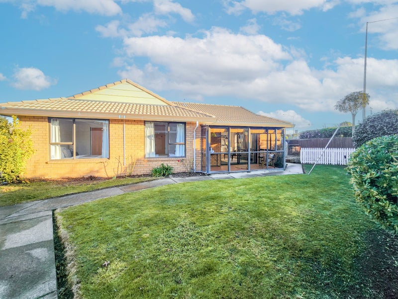 1/18 Dumfries Drive, Hei Hei, Christchurch - Carousel 1