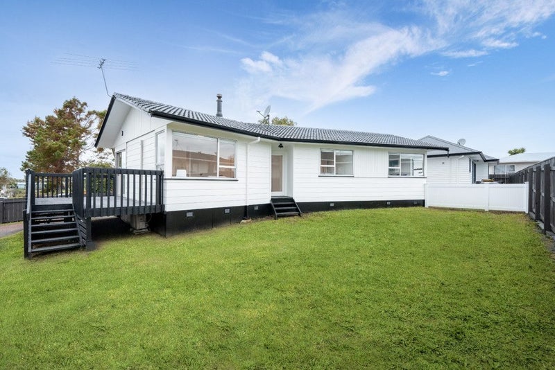 11A Murillo Place, Henderson, Waitakere City, Auckland - Carousel 2