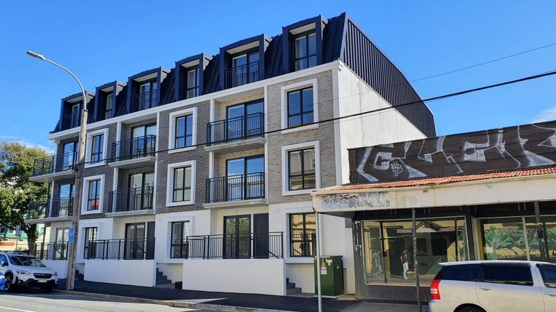 303/2 Colombo Street, Newtown, Wellington - Carousel 10