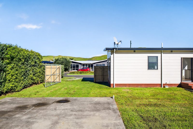 18 Tuamotu Park, Wainui, Gisborne - Carousel 24
