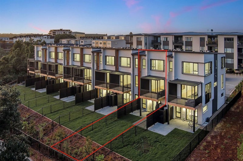 20 Beach Road, Te Atatu Peninsula, Auckland - Carousel 2