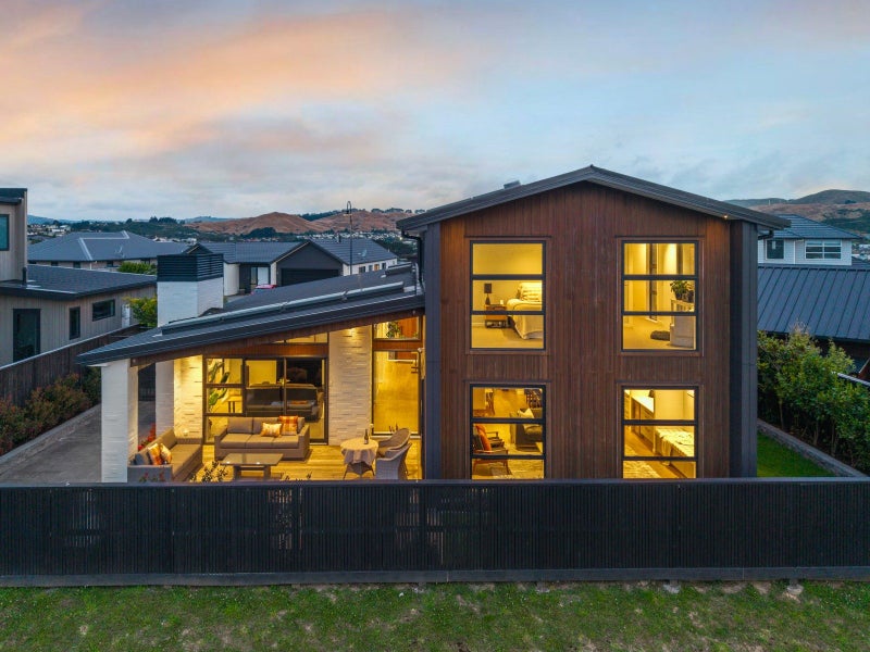 14 Rotorua Grove, Aotea, Porirua - Carousel 36