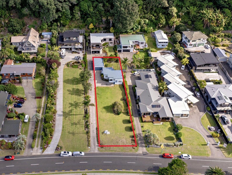21 and 21A West End Road, Ohope, Whakatane, Bay Of Plenty - Carousel 14