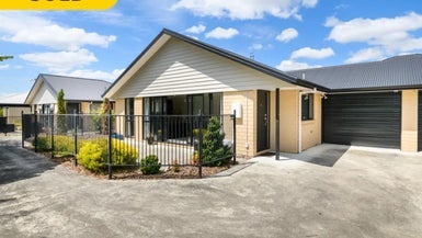 15 Thomson Street, West End, Palmerston North - Carousel 1