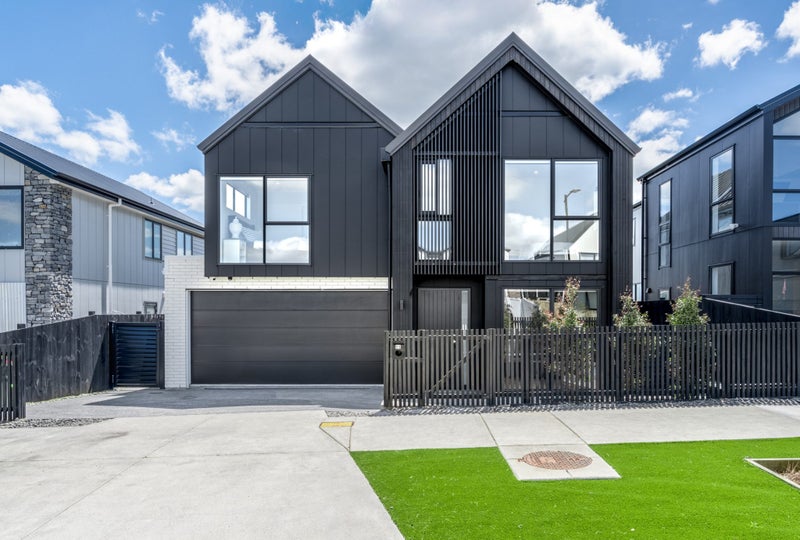 55 Michael Bosher Way, Flat Bush, Auckland - Carousel 1
