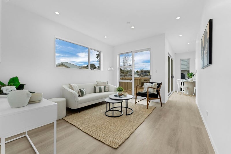 16C Volante Avenue, Wattle Downs, Auckland - Carousel 2