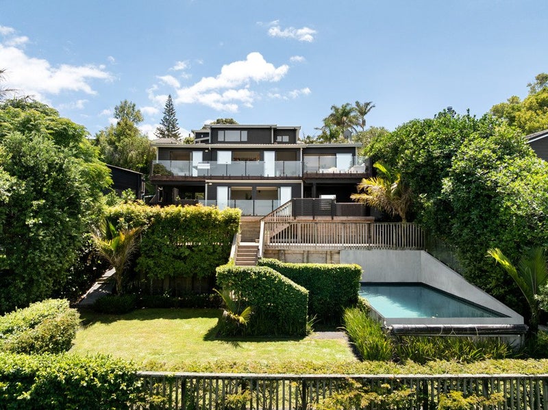 83 Frederick Street, Hillsborough, Auckland - Carousel 1