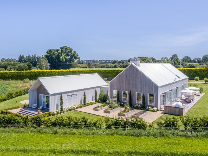 194 Wood Street, Woodside, Greytown - Carousel 1