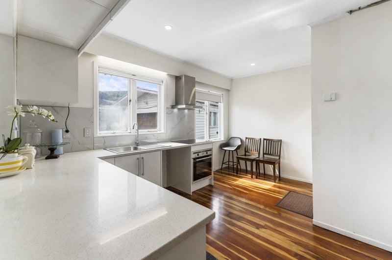 107 Taylor Road, Mangere Bridge, Auckland - Carousel 2