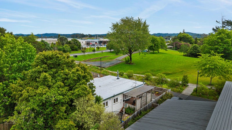 2/617 Swanson Road, Swanson, Auckland - Carousel 1