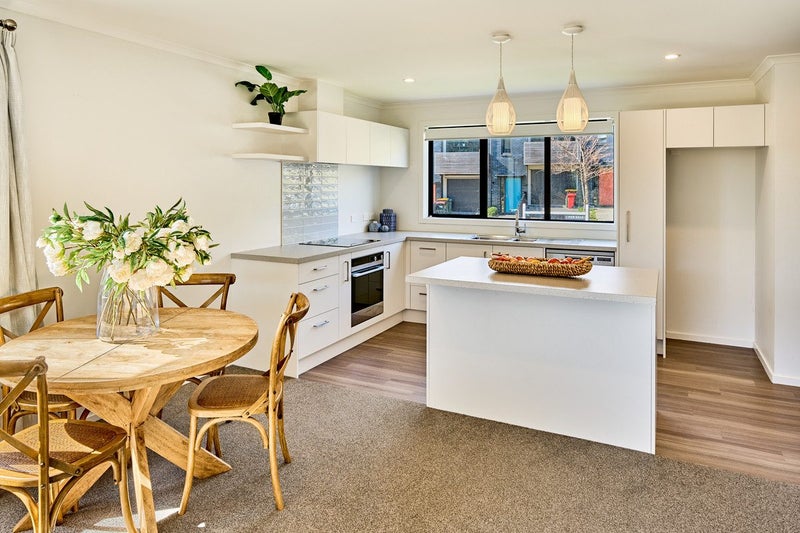 18 Holystone Road, Whitby, Porirua - Carousel 2