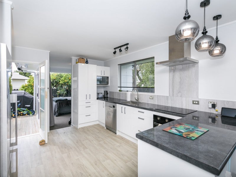 Property Valuation for 392A Kahikatea Drive, Dinsdale, Hamilton Trade