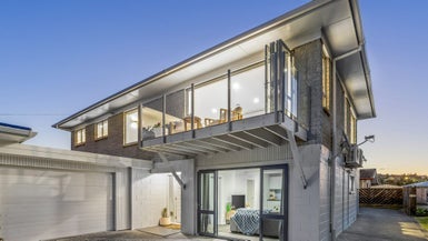 2/486 Hibiscus Coast Highway, Orewa, Orewa - Carousel 1