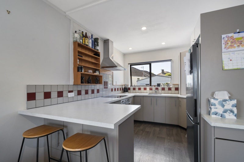 22B Manchester Street, Takaro, Palmerston North - Carousel 2