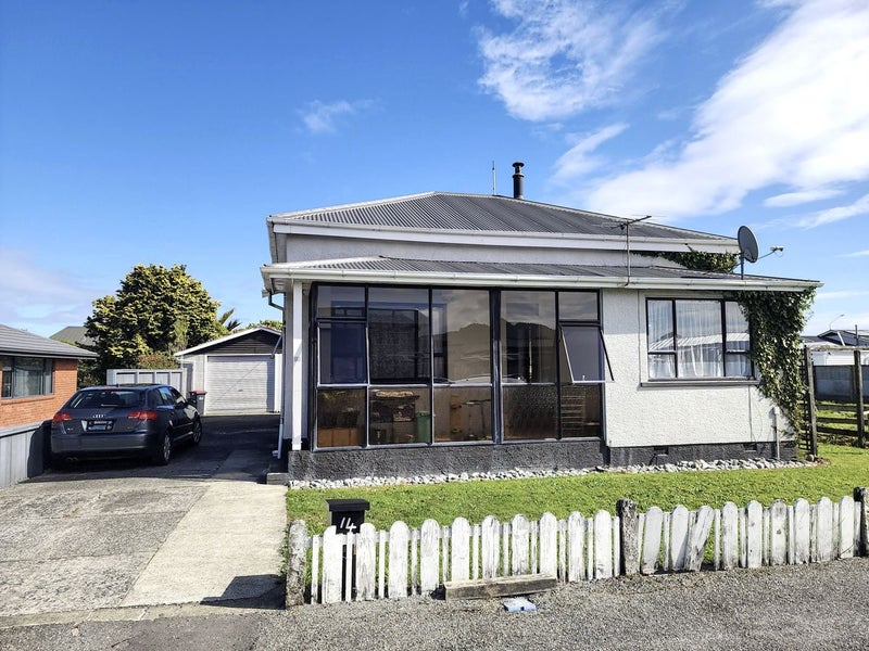14 Marlborough Street, Greymouth, Greymouth - Carousel 1