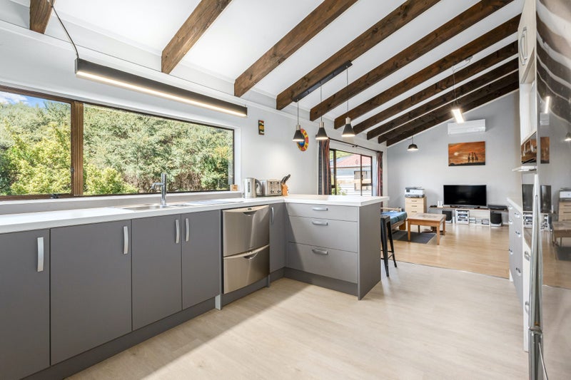 23 Exploration Way, Whitby, Porirua - Carousel 2