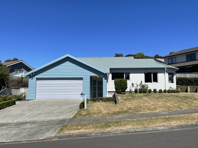 40 Te Puia Drive, Aotea, Porirua - Carousel 1