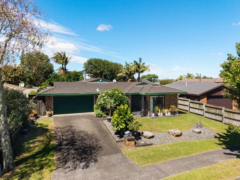 165 Walter Strevens Drive, Conifer Grove, Takanini - Carousel 1