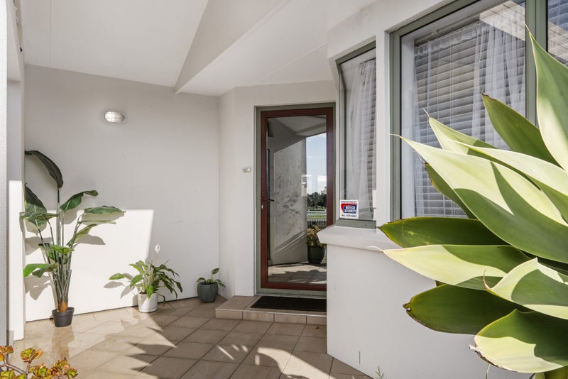 19 Matapihi Road, Mount Maunganui - Carousel 2