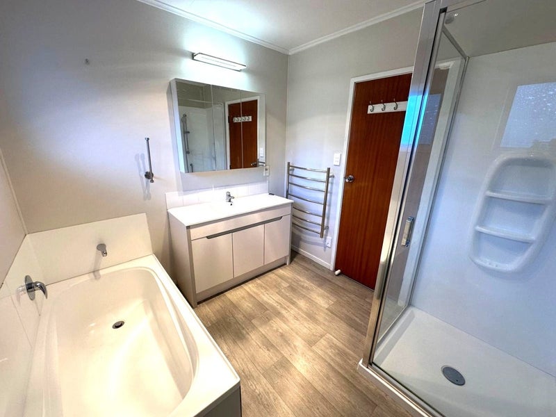 4 Takapu Street, Henderson, Auckland - Carousel 11