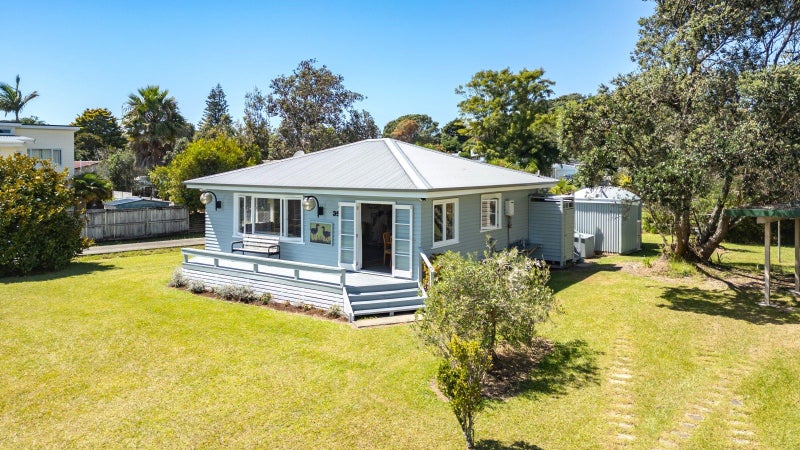 35 Marlin Place, Whiritoa, Waihi - Carousel 2