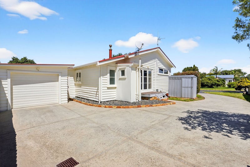 19 Waiari Road, Conifer Grove, Takanini - Carousel 2
