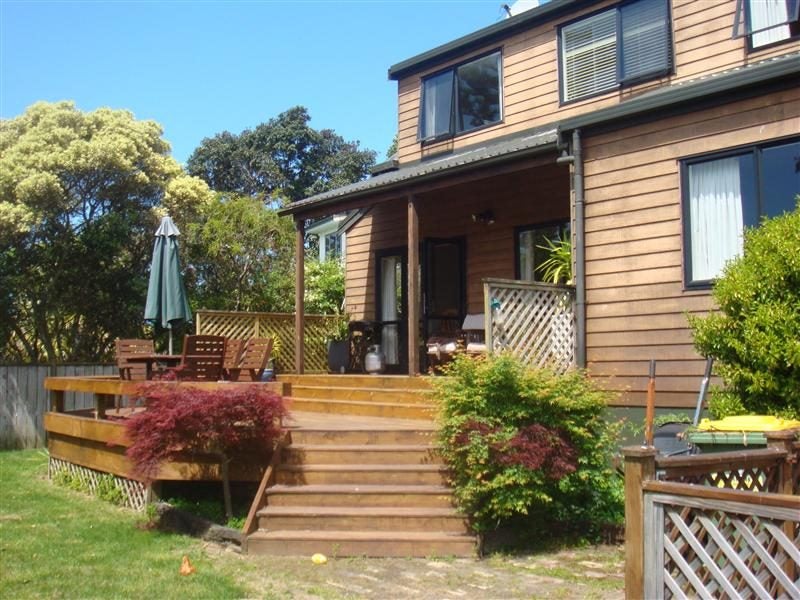 2/25 Glencoe Road, Browns Bay, Auckland - Carousel 1