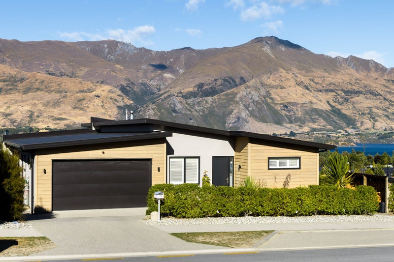 19 Mills Road, Wanaka - Carousel 2