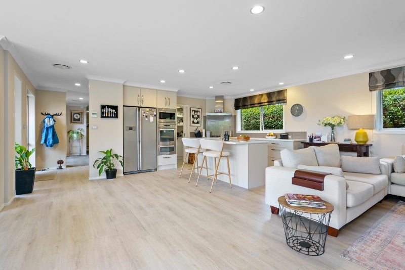 23 Lilac Close, Cambridge, Cambridge - Carousel 2