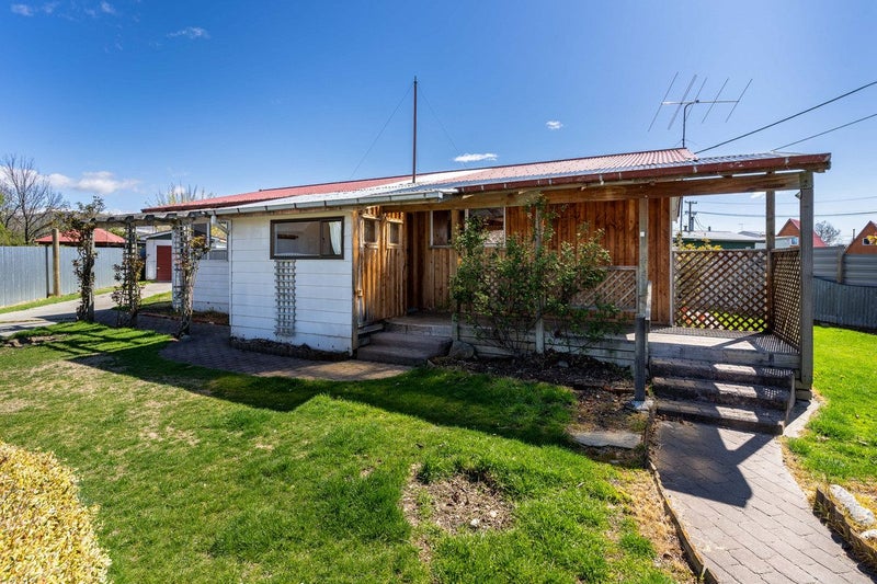 8 Rata Road, Twizel - Carousel 1