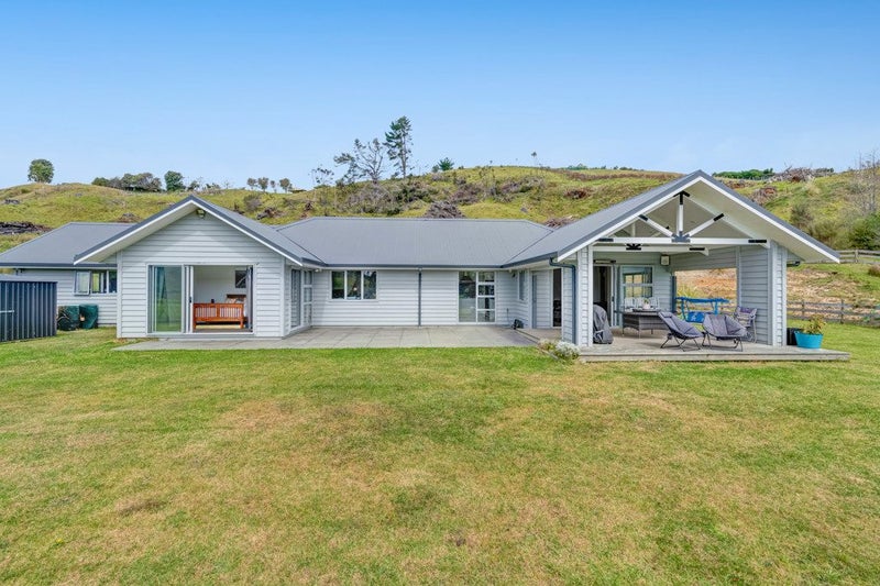 2265 South Head Road, Helensville - Carousel 1