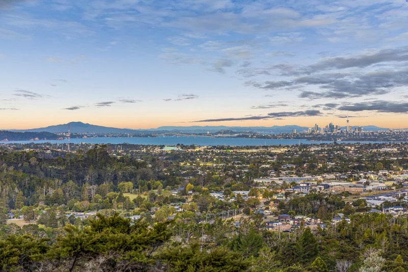 15 Puketaha Road, Swanson, Auckland - Carousel 1