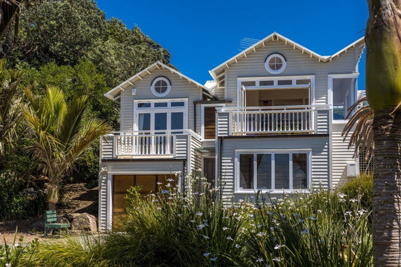 27 Korora Road, Oneroa, Waiheke Island - Carousel 1