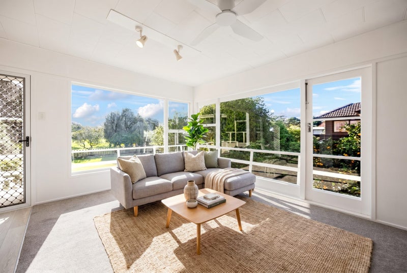 18 The Circle, Manly, Whangaparaoa - Carousel 1