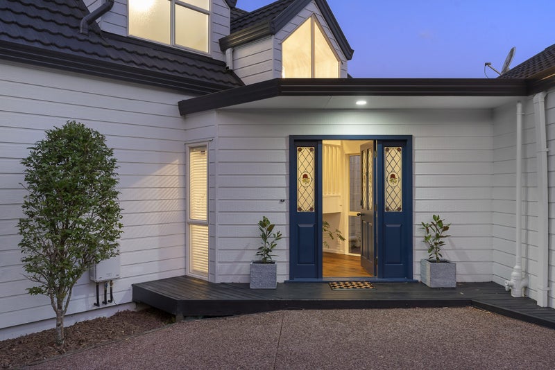 6 The Close, Greenhithe, Auckland - Carousel 1