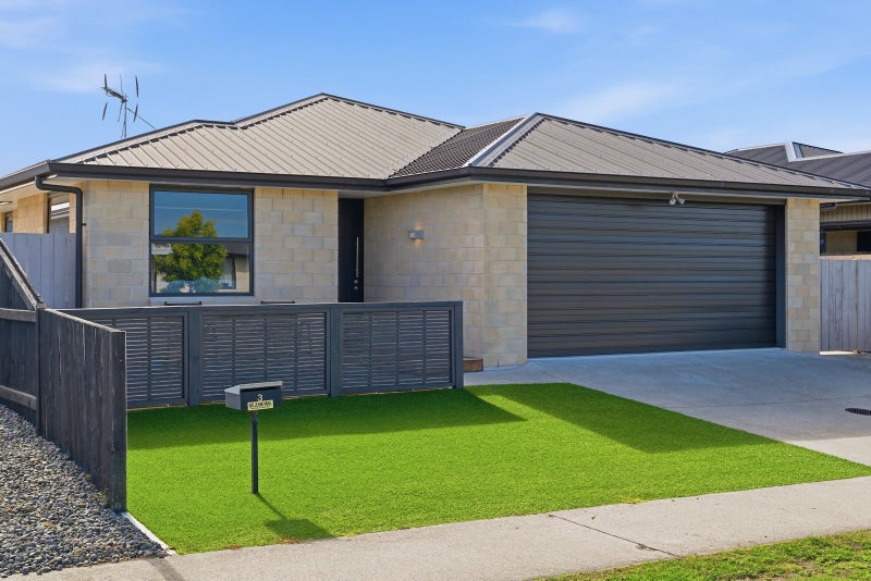 3 Piata Street, Papamoa Beach, Papamoa - Carousel 1