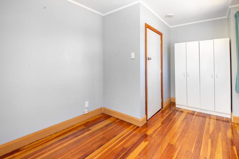 61 Jillett Street, Titahi Bay, Porirua - Carousel 17